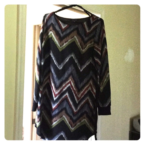 Dresses & Skirts - Long sleeve mini dress